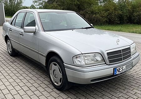 Mercedes-Benz C 180 ELEGANCE Klima AHK