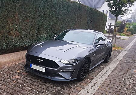 Ford Mustang GT 5.0, carbonized grey, Handschalter