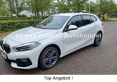 BMW 118i Sport Line RFK, 17 Zoll, LED, metallic