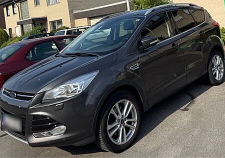 Ford Kuga 2,0 TDCi 4x4 110kW Titanium Titanium