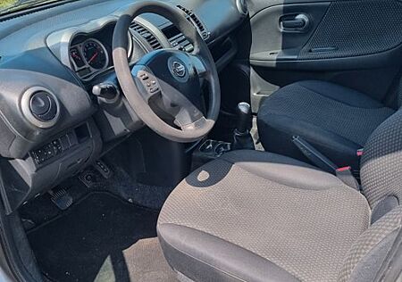 Nissan Note acenta 1,4 acenta