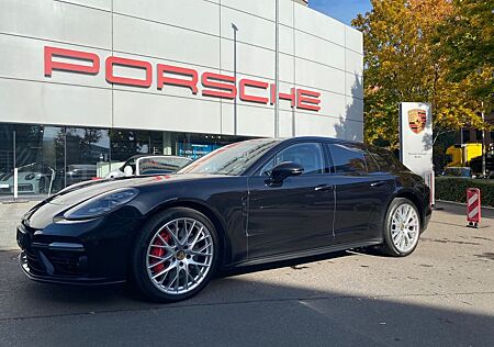 Porsche Panamera Turbo Sport Turismo Turbo