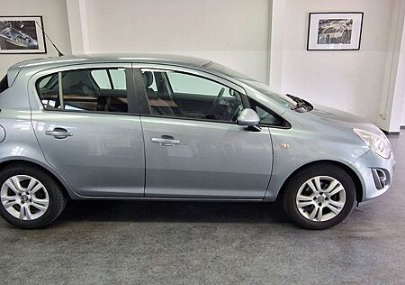 Opel Corsa 1.2 Klima Teilleder TÜV 07/2027