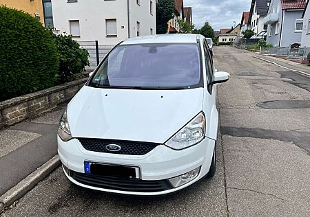 Ford Galaxy 2,0 TDCi 103kW DPF Ambiente Ambiente