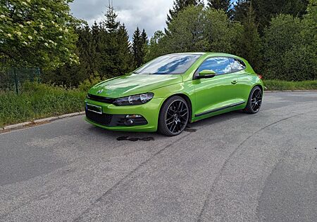 VW Scirocco Volkswagen 2.0 TSI Standard