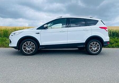 Ford Kuga 2,0 TDCi 2x4 103kW Individual Individual