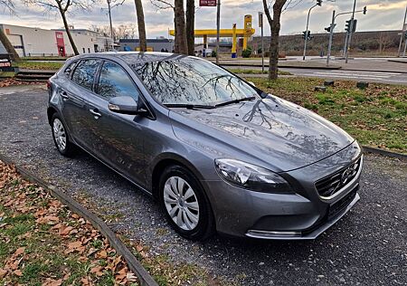 Volvo V40 2,0 d 88 kw Klima 6.Gang