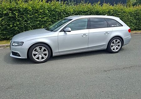 Audi A4 2.0 TDI (DPF) multitr. Attraction Avant A...