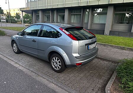 Ford Focus 1,6 Ambiente Ambiente
