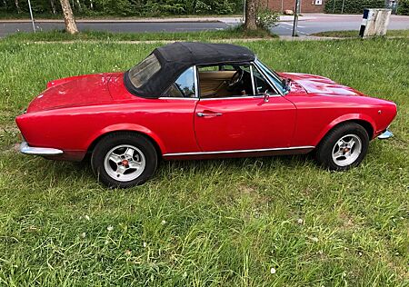 Fiat 124 Spider