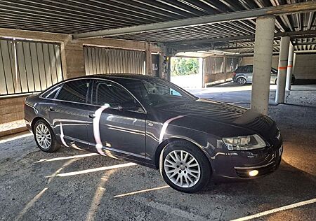 Audi A6 2.4 multitronic -