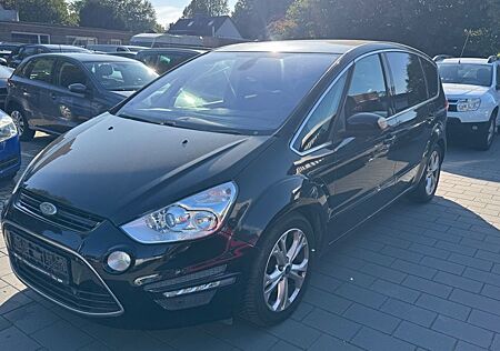 Ford S-Max Titanium