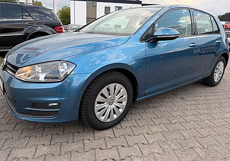 VW Golf Volkswagen VII Lim. Comfortline BMT Nivi