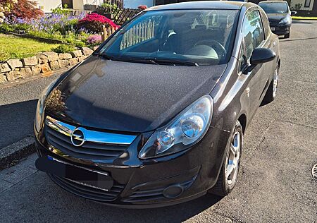 Opel Corsa 1.4 16V 111 Jahre Edition aus Privatbesitz