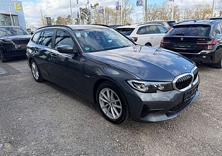 BMW 320e Touring *Navi*LED*AHK*