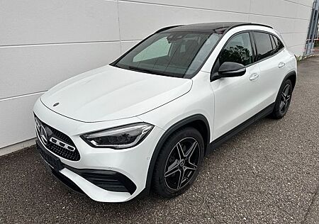 Mercedes-Benz GLA 180 GLA 180d*AMG-LINE*PAN*LED*KAM*WIDE*AMB*KEY*NIGHT