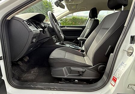 VW Passat Variant Volkswagen /2.0 TDI Start-Stopp
