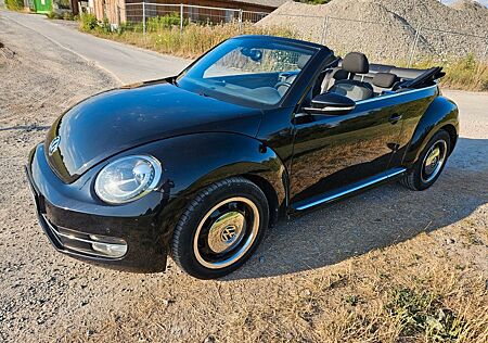 VW Beetle Volkswagen 2.0 TDI Design Cabriolet Design