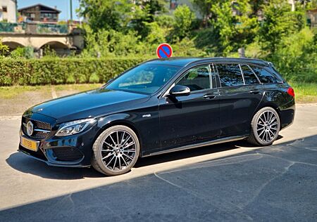 Mercedes-Benz C 43 AMG Mercedes-AMG C 43 4MATIC T Autom. M...