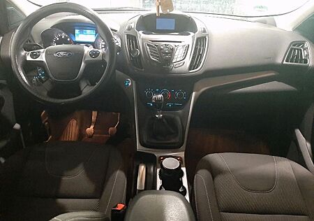 Ford Kuga 2,0 Sync MK2 E103kW SYNC Edition SYNC Ed..