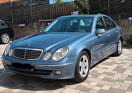 Mercedes-Benz E 200 Mercedes Benz E200 (W211) Top Zustand/Kein Rost/