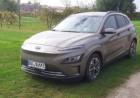 Hyundai Kona ELEKTRO 150kW Prime-Paket -Vollausstattung