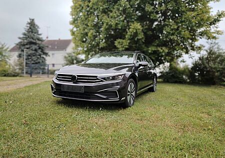 VW Passat Volkswagen Variant Plug-in-Hybrid Top Zustand