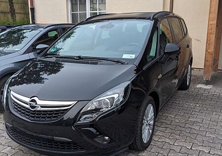 Opel Zafira Tourer 1.6 Turbo 170 PS