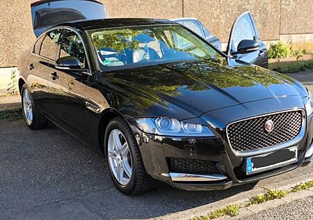 Jaguar XF 20d AWD 180PS Prestige Automatik Prestige