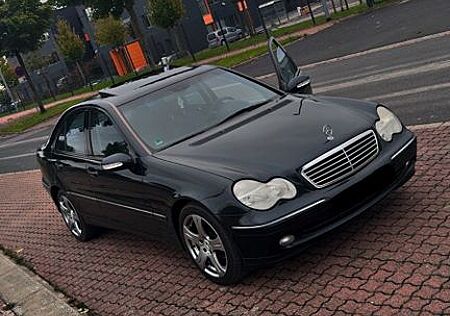 Mercedes-Benz 200 Mercedes Benz W203 C200 Kompressor | Tüv 2027