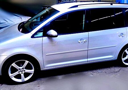 VW Touran Volkswagen 1.4 TSI Trendline Trendline