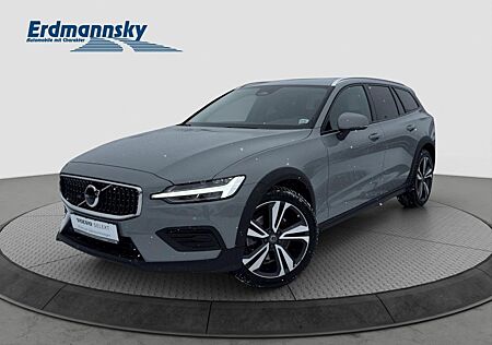 Volvo V60 B4 CC Plus AWD/Leder/Navi/LED/Kam/19Zoll/GJR