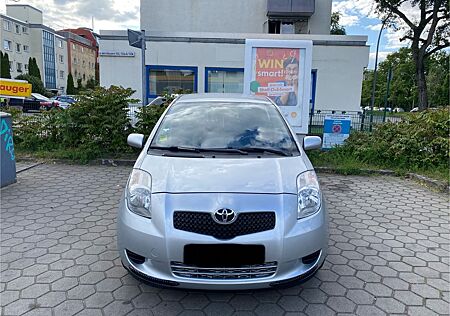 Toyota Yaris Executive 1,3-l-VVT-i Executive