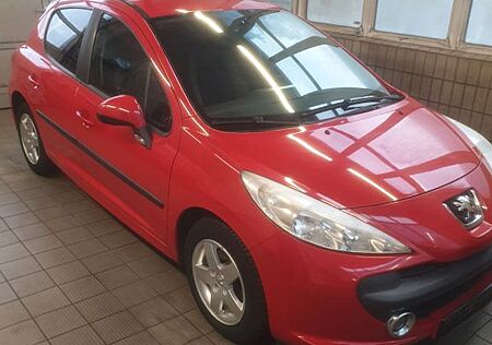 Peugeot 207 Filou 95 VTi Filou