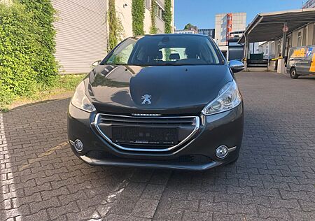 Peugeot 208 Allure