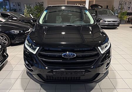 Ford Edge Titanium 4x4 AHK*Pano*RFK*ACC