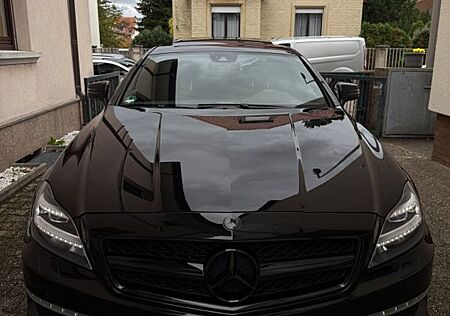Mercedes-Benz CLS 63 AMG Performance