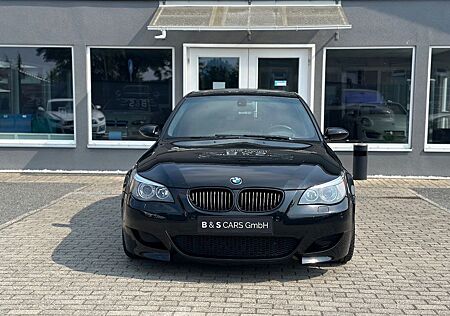 BMW M5 Log.7 HUD S.Close 100 Stock Alcantara