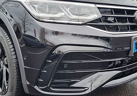 VW Tiguan Volkswagen eHybrid DSG R-Line, Garantie,AHK, Head-Up