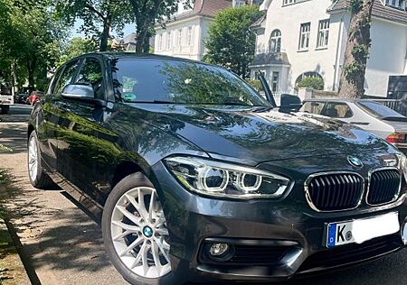 BMW 116i Advantage mit LED-Scheinwerfern