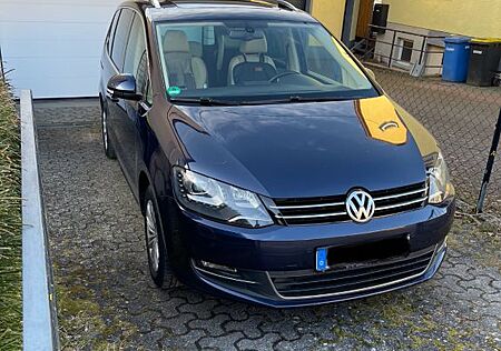 VW Sharan Volkswagen 2.0 TDI DSG 125kW BMotion Tech Highli...