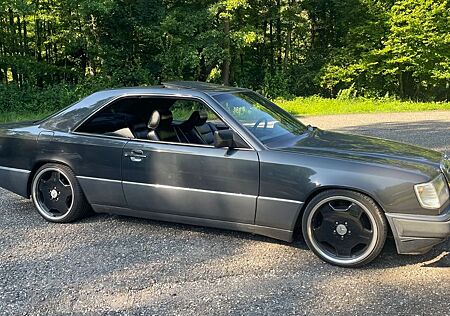 Mercedes-Benz 300 300CE-24 Coupé W124