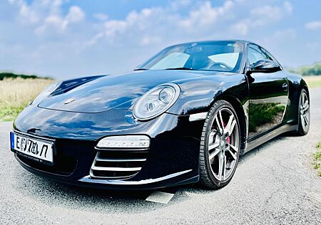 Porsche 911 Urmodell 911 / 997 Carrera 4S Coupe