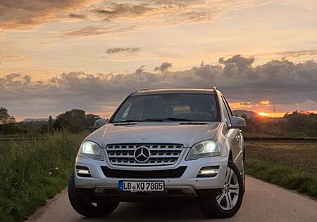 Mercedes-Benz ML 350 CDI 4MATIC - TOP ZUSTAND