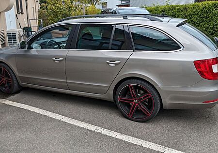Skoda Superb 3.6 V6 DSG 4x4, !!!STEUERKETTE NEU !!!