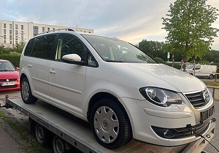 VW Touran Volkswagen 1.4 TSI EcoFuel DSG NAVI XENON AHK EURO-5