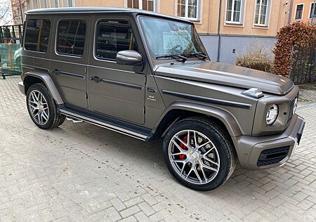 Mercedes-Benz G 63 AMG /Fond-Entertainment/Performance