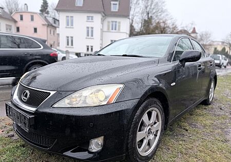 Lexus IS 220 IS 220d Luxury Line*Leder*2.Hand*8xAlu*Gepflegt*