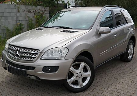 Mercedes-Benz ML 320 ML -Klasse /Klima /Alu /AHK/Tüv NEU