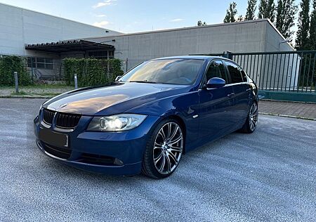 BMW 325i E90 Automatik Xenon 19 Zoll Leder